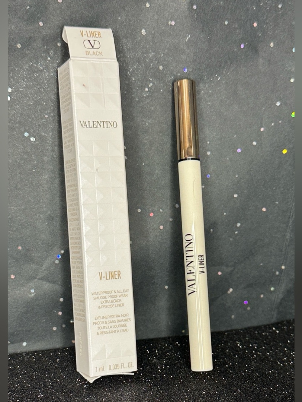 Valentino V-Liner Liquid Eyeliner —Shade Black
